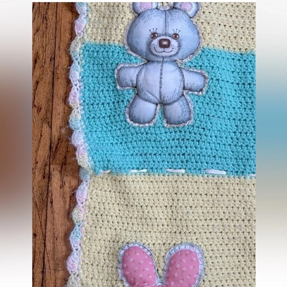 Vintage Plush Animal Applique Crochet Baby Afghan Blanket Cute Kitsch Nursery